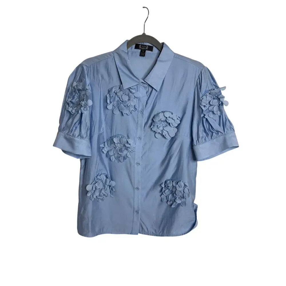 A.Z.I Felicia Blouse Women's Medium Blue Short Sleeve Floral Appliques MSRP$113 - Picture 6 of 6